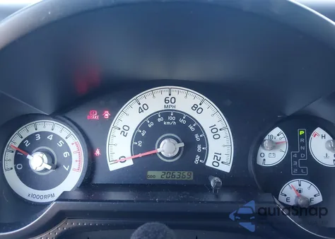 2007 Toyota Fj Cruiser z USA, uszkodzony, nr VIN JTEZU11F670017654